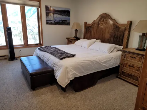 Ski-in/Ski-Out Condo!  Breathtaking View of the Mountains from Our Balcony! - 4-Star