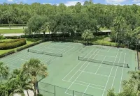 Naples Condo-Instant Book!  Modern Living + Golf Courses Near Fifth Ave & Marco - 4-Star