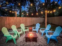 Private 4 bedroom house near the beach with pool, hot tub, fire pit, game room. - Wifi