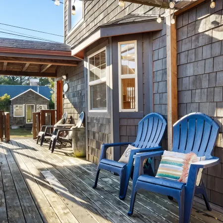 Beautiful Family Home, Less than one Block to the Beach