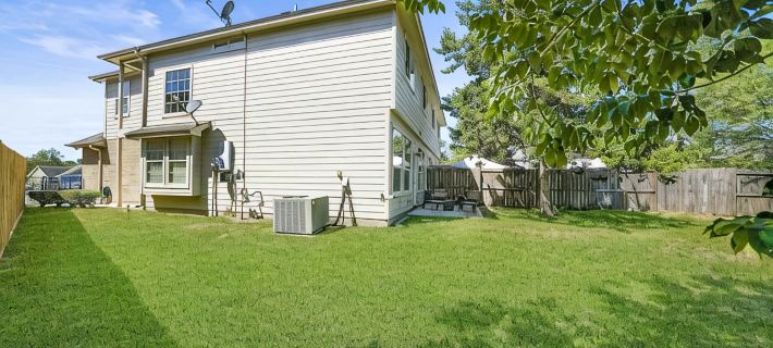 Cozy Retreat home in the Heart of Conroe Hotels in Conroe