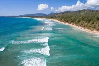 Direct Ocean Front, Renovated1 Bdrm Condo with Sweeping Views of the East Shore - สระว่ายน้ำส่วนตัว