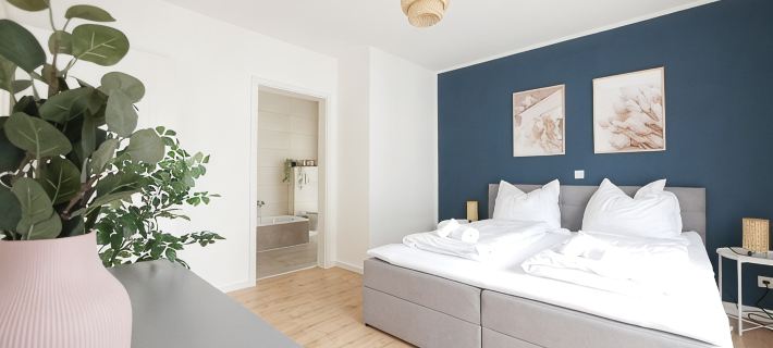 85qm, Parkplatz, Zentral, Großer Balkon, 2 Bäder Hotels in Paderborn