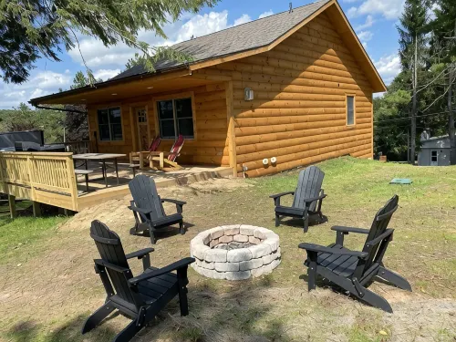 #1 Cabin~Walk to Wisp! Lake Access & Dock! Hot Tub~Game Room~Fire Pit & Dogs OK! - 精品