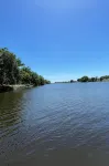 Lake/River house get-a-way ! - 3-Star