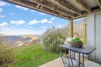 Birds Eye: Mntn Views K-Bed Dogok Pool Tennis Golf - 2-Star
