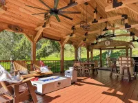 Luxurious Ellicottville Chalet with view of slopes & min to town! Pet Friendly! - 4-Sterne