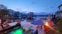 Waterfront Lake Hamilton Home | Pool, Hot Tub, A+ Views, Dock, Huge Game Room - 5-نجوم