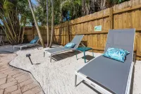Luxury Delray Beach 4/3 Heated Pool & Spa Home - 2 King Masters - Private Pool