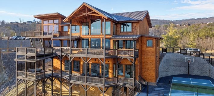 New Amazing! PrivatePickleball~HotTub~FirePit~IndoorPool~Theater-Game Rm-Sleep33 Hotéis em Sevier County