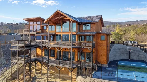 New Amazing! PrivatePickleball~HotTub~FirePit~IndoorPool~Theater-Game Rm-Sleep33 - 5-Star