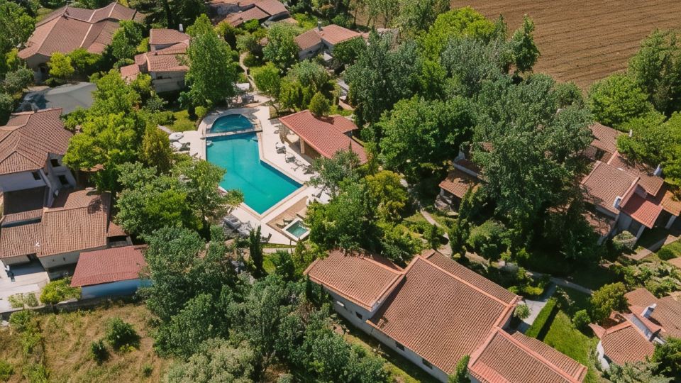 Petrino Eco Village