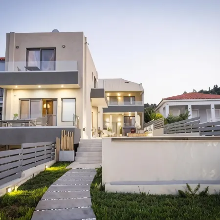 Theros Suites