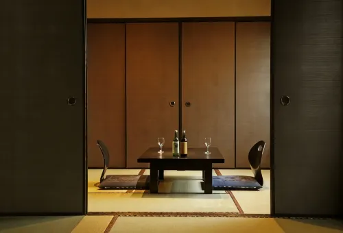 Hotel Shosenkaku Romankan - parcheggio