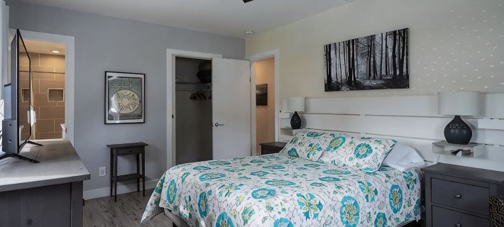 ☆Featured on HGTV☆ Heated Pool, SleepNumber Beds, Beach Cruisers Hotels in Largo