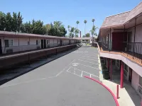 Welcome Inn & Suites Anaheim - Motels