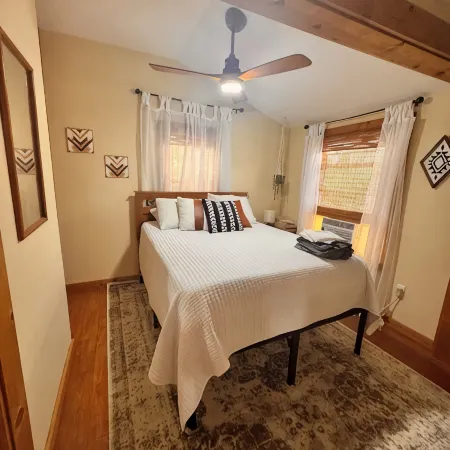Paugus Bay Cottage Waterfront Cottage on Private Island!