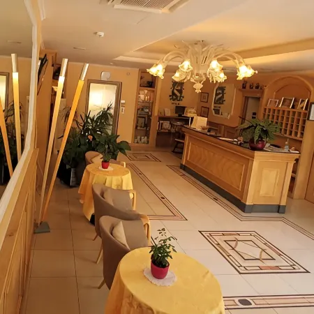 Hotel Fioroni