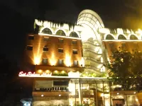 Sai Palace Hotel - Kitchens