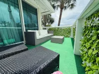 Coastal 1 Bdrm Villa w/Private Balcony in a Tropical Oasis - gimnasio