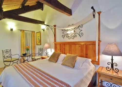Hotel Casavieja - 4-Star