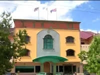 TS Hotel - Taman Rinting - parking