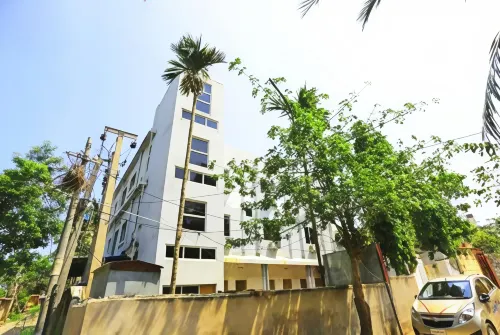 Goroomgo Dittu Holiday Inn Puri - Bãi đậu xe
