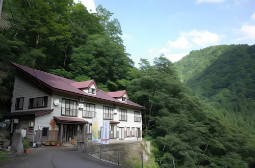 Sakamaki Onsen Kawatsuya Hotels in Tsunan
