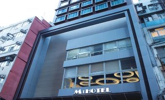 M1 Hotel