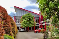 Homestay Griya Sawah Gunung Syariah Mitra RedDoorz Hotel dekat toko setia jaya