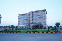 Himal Resort Hotels in Bahuari