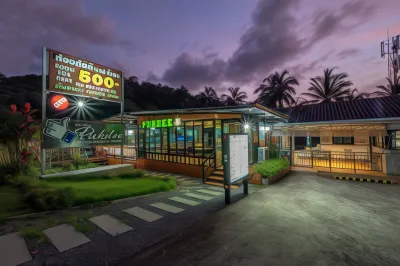 Koh Chang Pukdee Bungalow Hotels in Laem Ngop