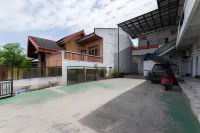 RedDoorz Syariah Near Rsud Zainoel Abidin Banda Aceh