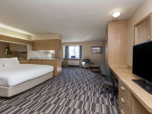 Baymont Inn & Suites by Wyndham Anchorage Airport