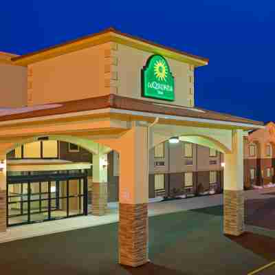 La Quinta Inn by Wyndham West Long Branch Hotel Exterior