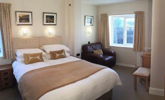 Channel View Boutique Hotel - Adults Only