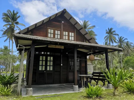 D' Coconut Pulau Besar Resort