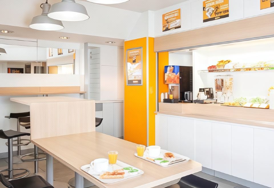 4. 호텔F1 마르세..