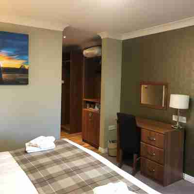 King Robert Hotel Rooms