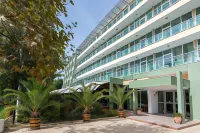 Ivana Palace Hotel - Free Parking