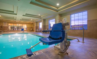 Holiday Inn Express & Suites Clovis