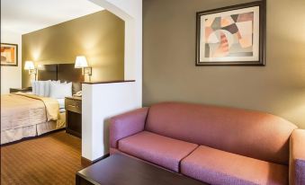 Quality Inn & Suites Near Panama City Beach