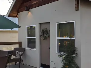 Cozy Cabin