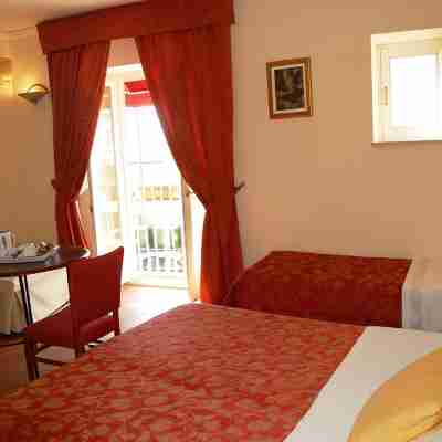 Hotel Mediterraneo Rooms