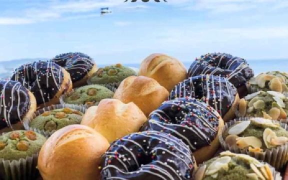 Cuisine Hotel Del Luna Photo