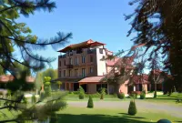 Chateau Chikovani Hotels in Zeda Gordi