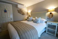 Pebble Beach Hotels in Milford-on-Sea