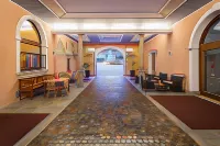 Grand Hotel Entourage - Palazzo Strassoldo Hotels in Gorz