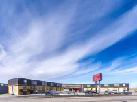 Heritage Inn Hotel & Convention Centre - Cranbrook Hotels near Cranbrook History Centre