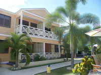 Buccaneer Beach Club - 3 estrellas